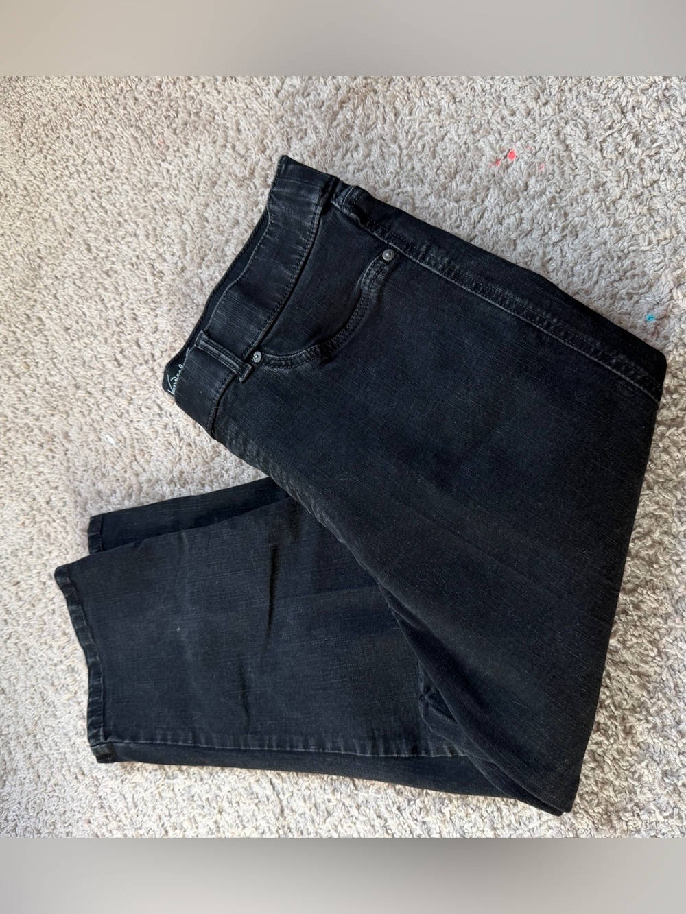 Gloria Vanderbilt Black Cropped Women's Jeans